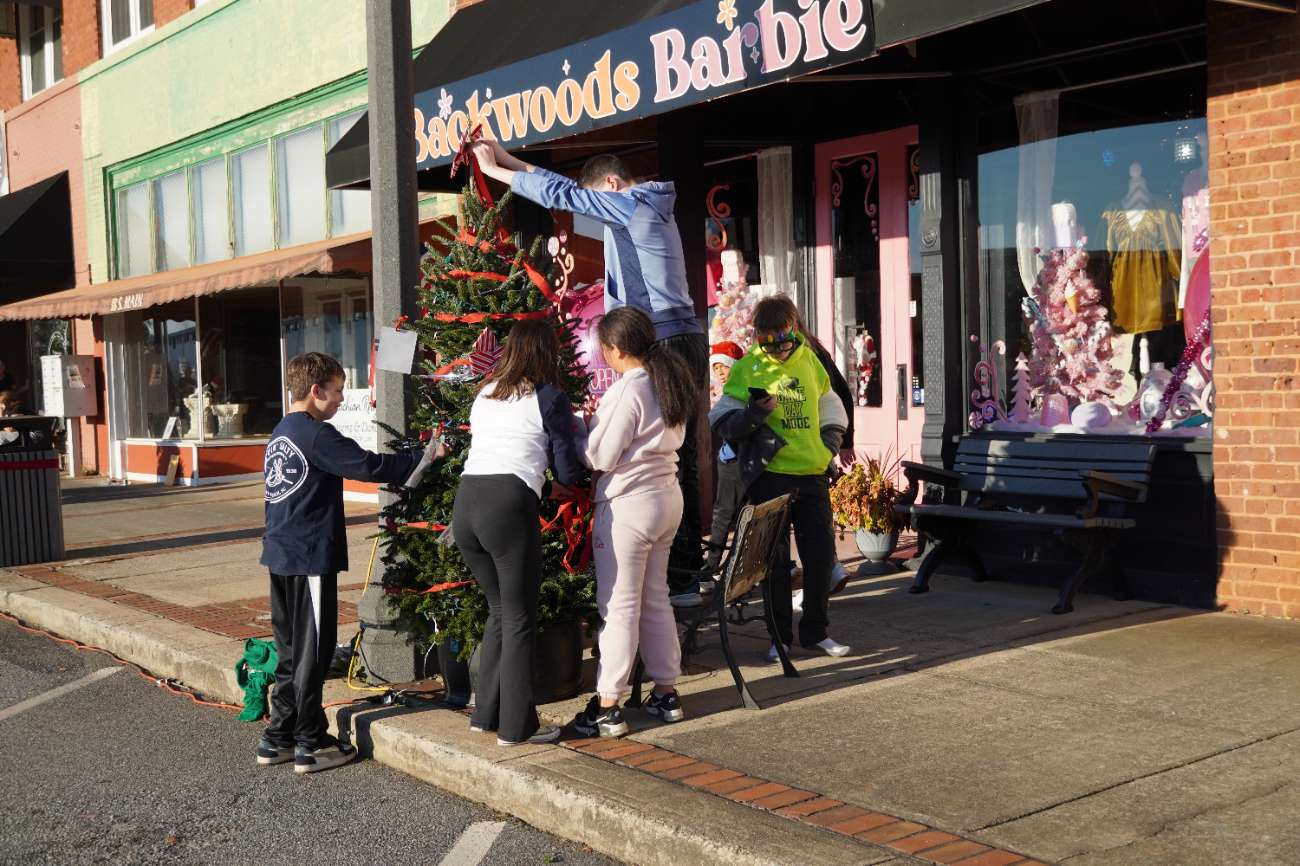 2026 Light Up Granite Falls - Tree Sponsor
