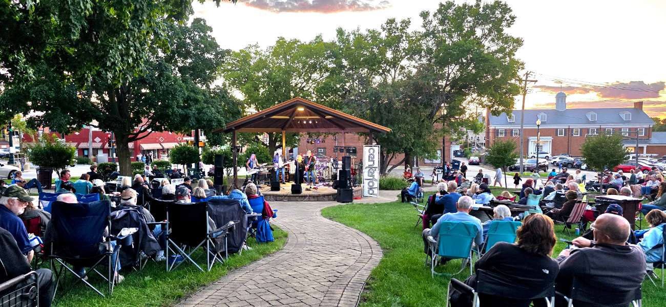 📬 Stay Connected with Lockport Events!