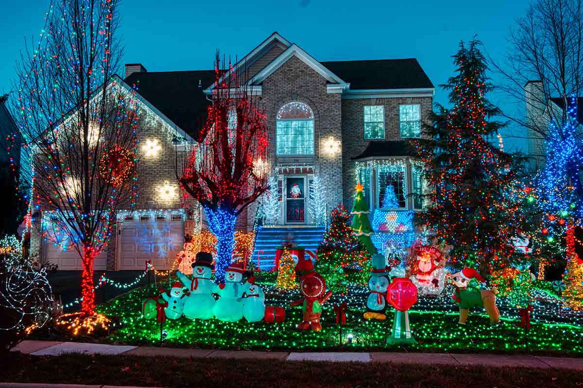 Holiday Light Competition