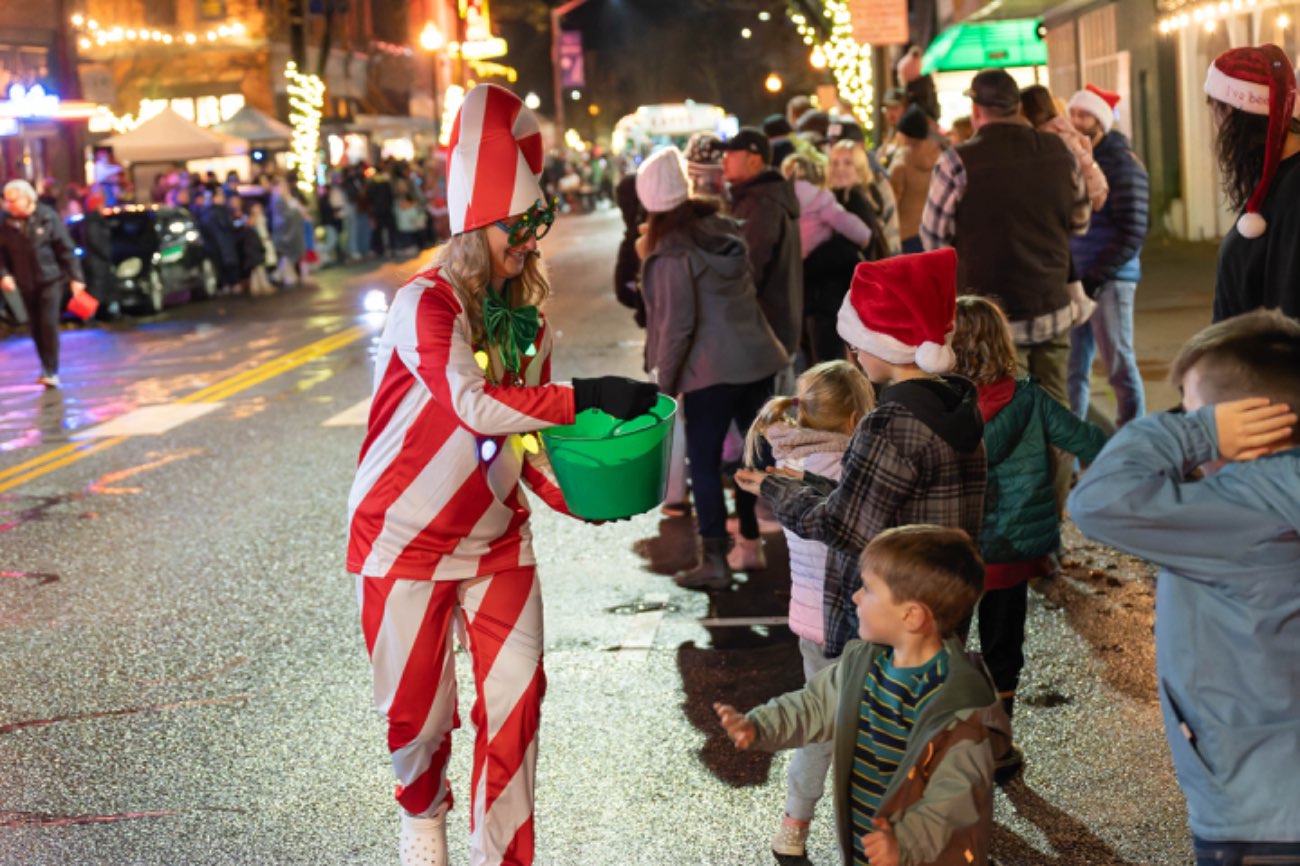 2026 Holiday Parade & Tree Lighting in Downtown Mount Vernon
