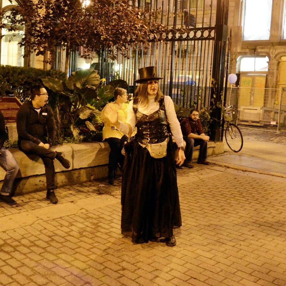 Ghost Walk Tour Guide