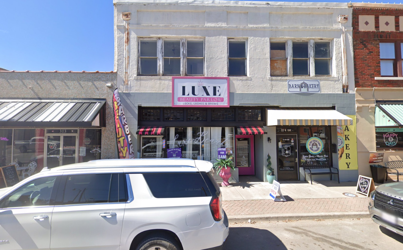 Luxe Beauty Parlor