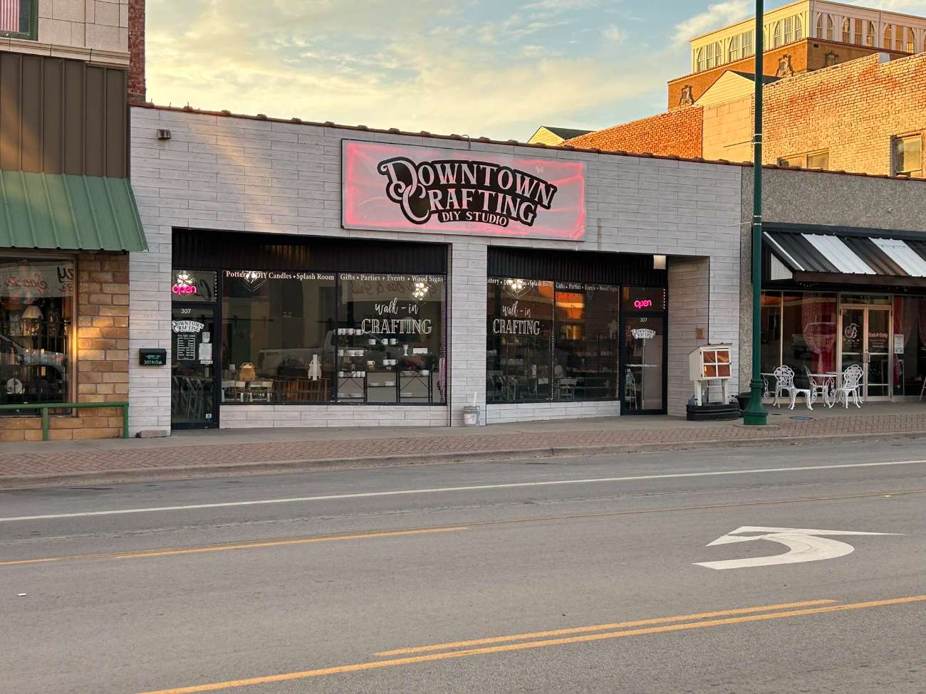 Downtown Crafting