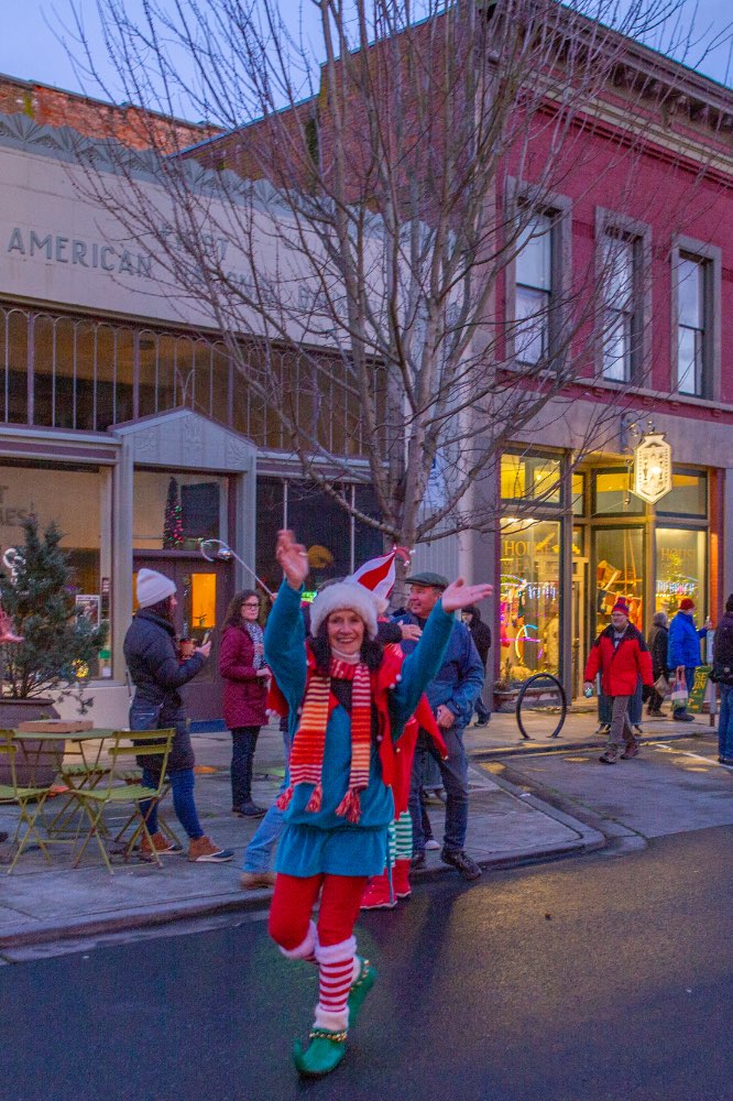Elf Parade Volunteer