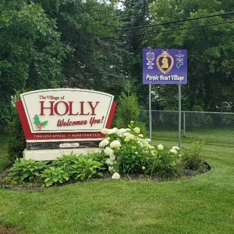N. Holly Rd Village Sign