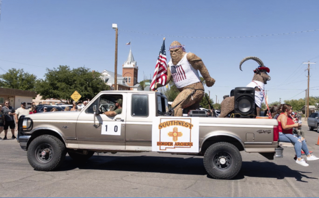 Multi-Vehicle Parade Entry (Up to 6 Vehicles)
