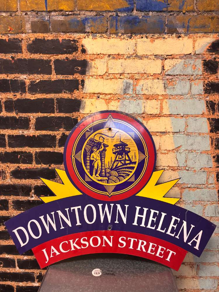 Sign 14: Jackson Street 