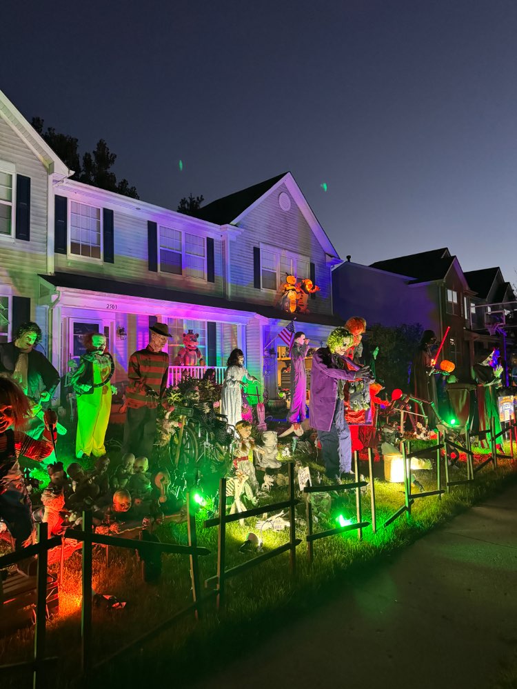 Halloween House Decorating Contest Registration