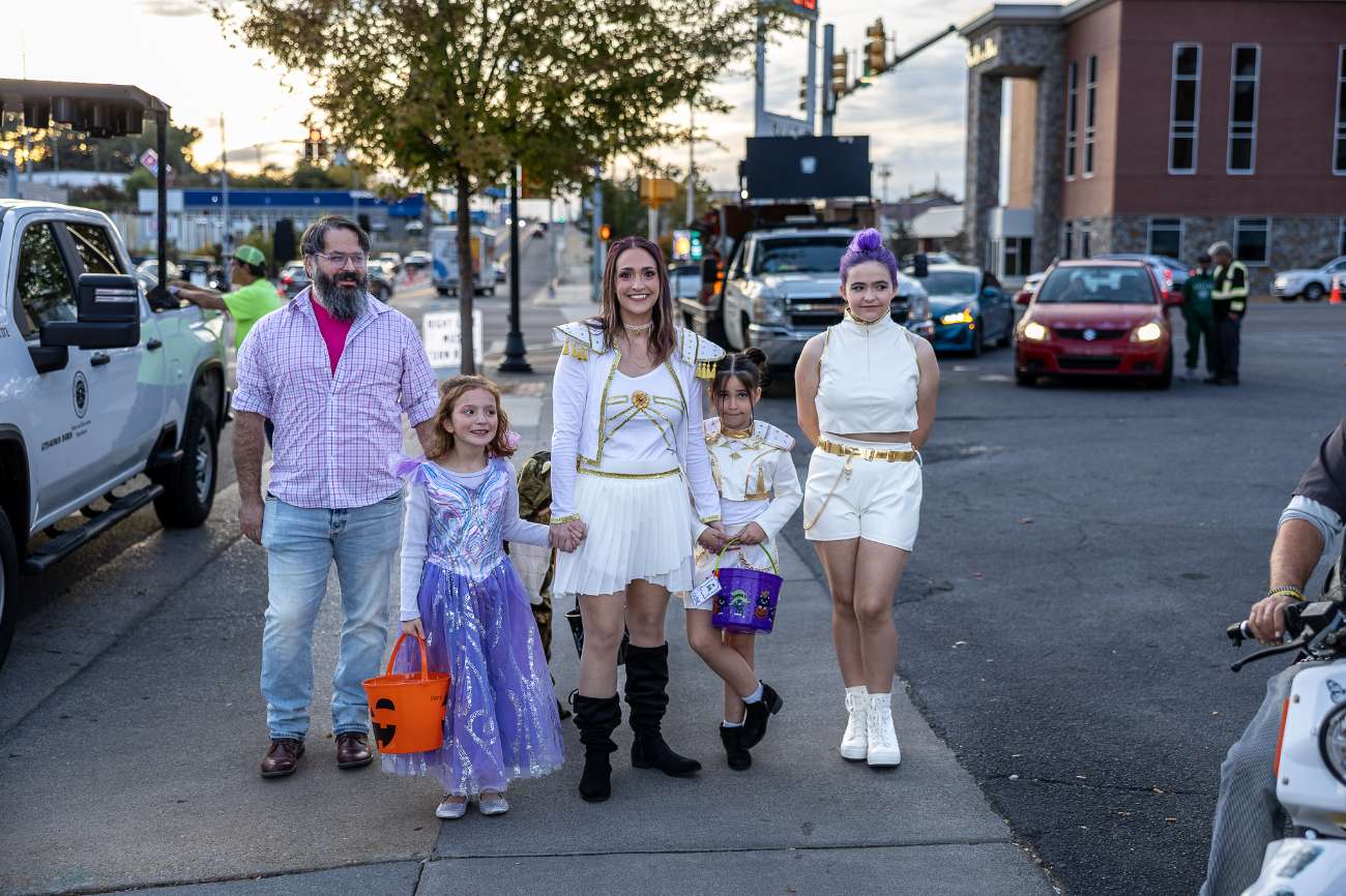 Halloween Parade Route Safety Volunteers - 700 Block
